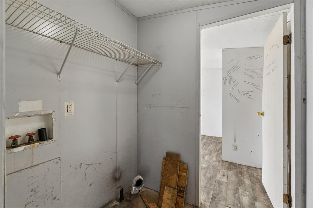 17201 Rolling Meadows Property Photo 24