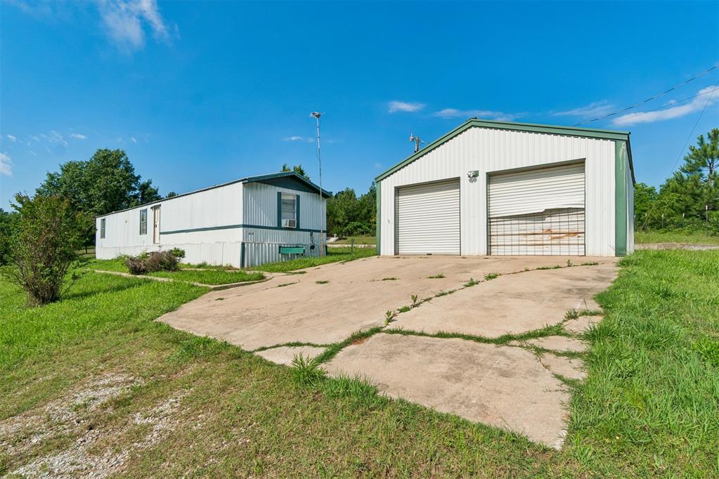 17201 Rolling Meadows Property Photo 33