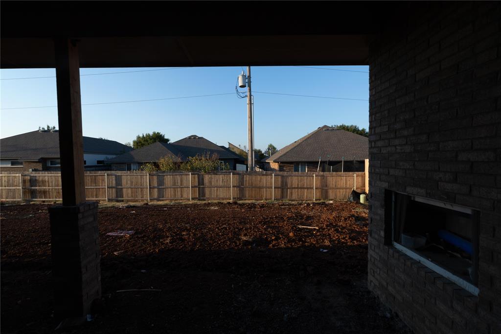2105 Nw 171st Street Property Photo 13