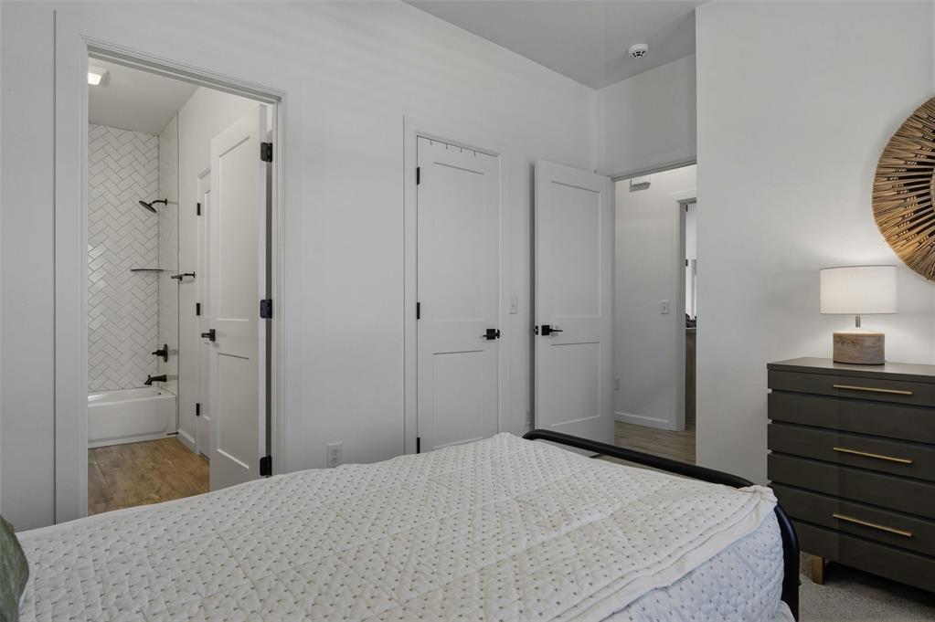 4302 Windstone Drive Property Photo 23