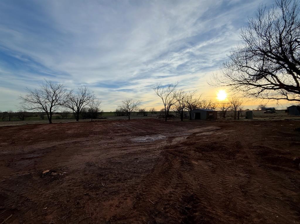 2516 Nw Apache Road Property Photo 3