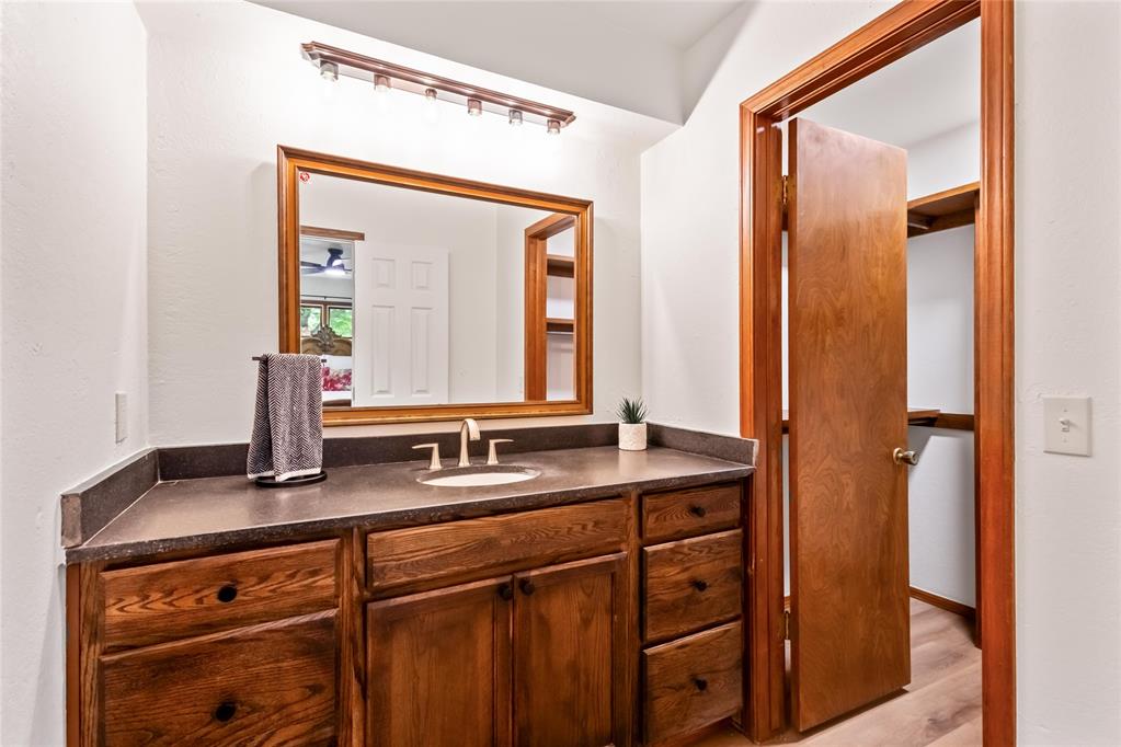 5217 S Morgan Road Property Photo 18