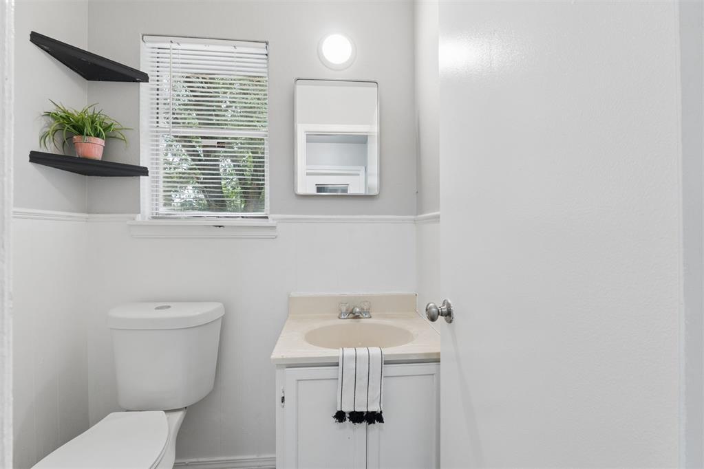 1200 Mcdonald Drive Property Photo 17