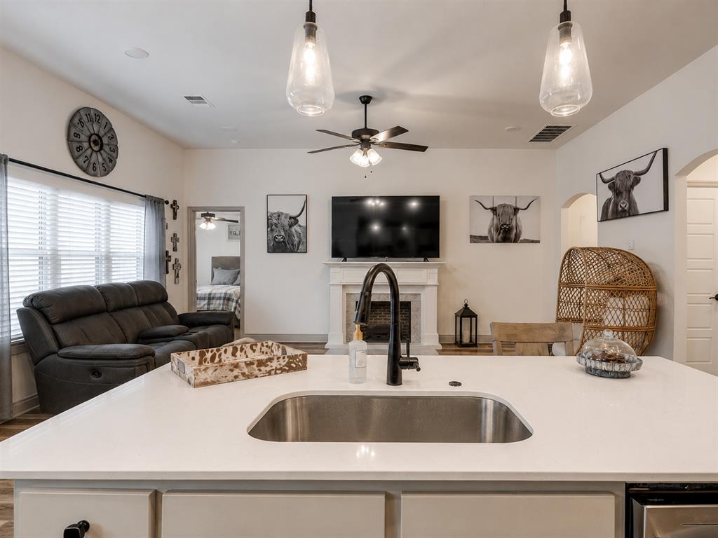 12609 Nw 4th Terrace Property Photo 10
