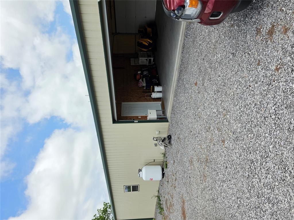 17770 N County Road 3290 Property Photo 3