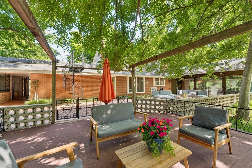 1100 Live Oak Drive Property Photo 33