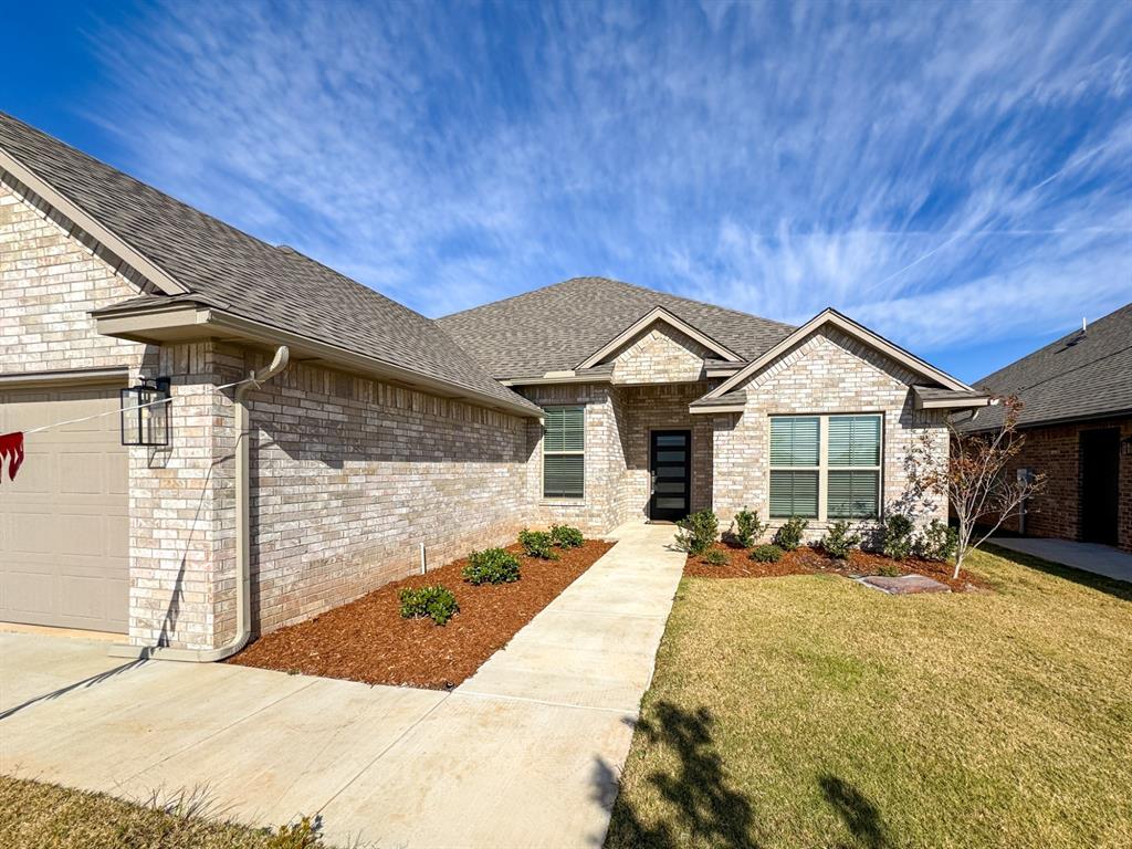 2909 Summit Hollow Circle Property Photo 2
