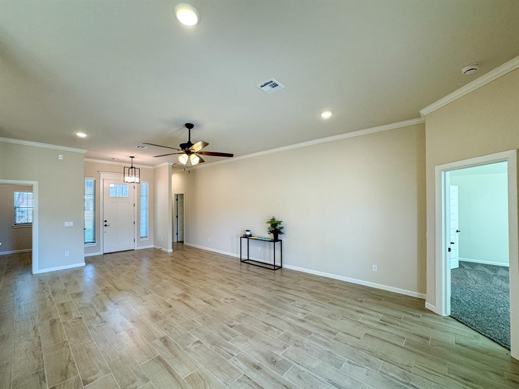 2904 Summit Hollow Circle Property Photo 6