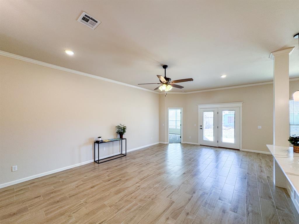 2904 Summit Hollow Circle Property Photo 7