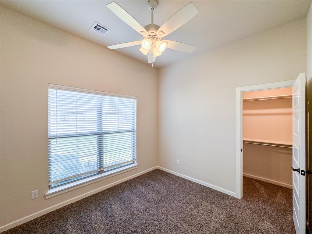 2904 Summit Hollow Circle Property Photo 24