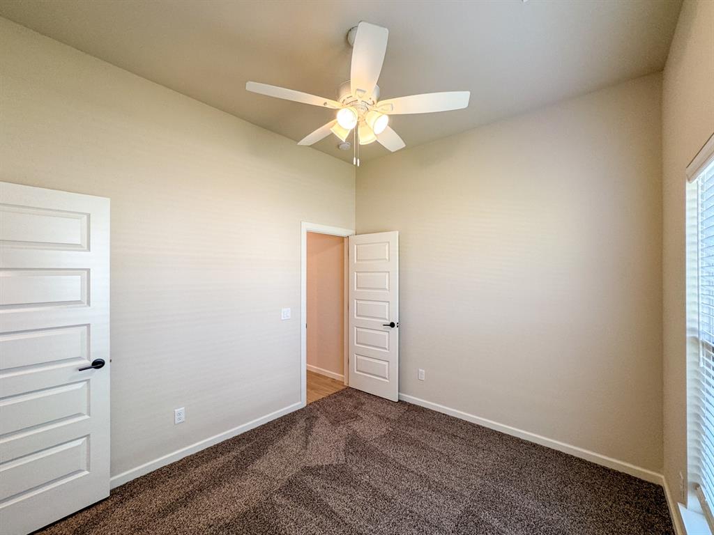 2904 Summit Hollow Circle Property Photo 25