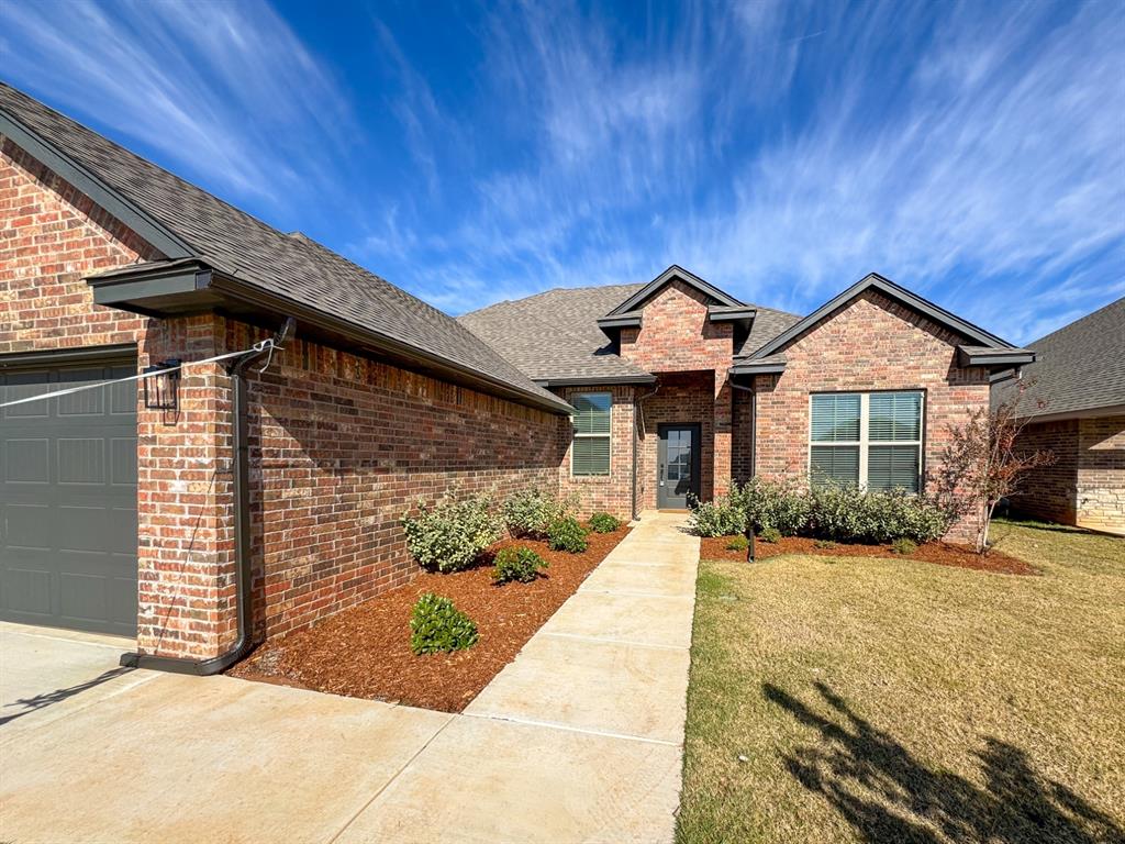 2913 Summit Hollow Circle Property Photo 2