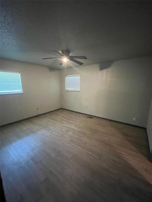 3604 N Willow Springs Drive Property Photo 3