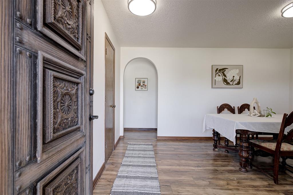 11020 Coachmans Road Property Photo 1