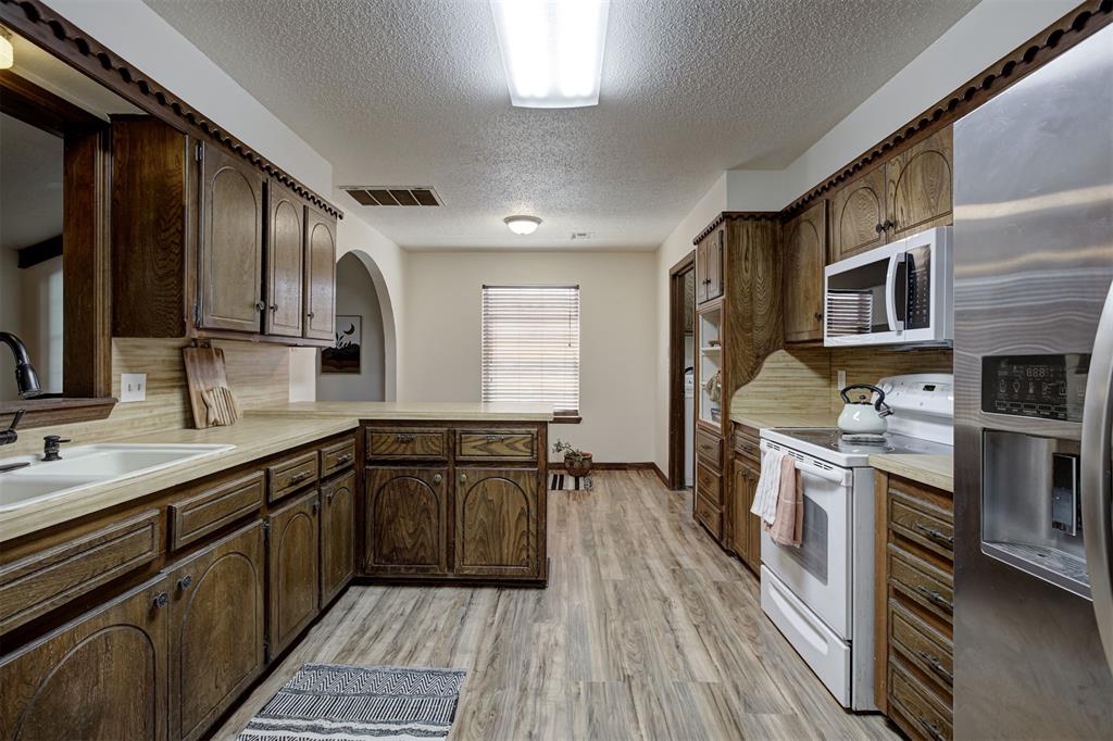 11020 Coachmans Road Property Photo 10