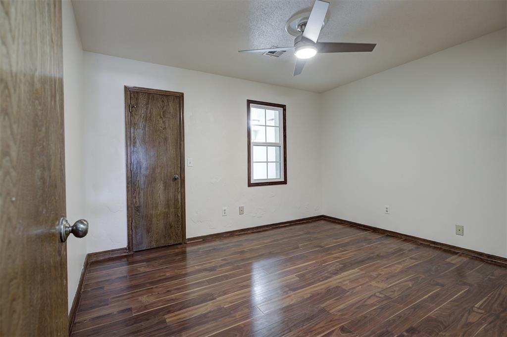 11020 Coachmans Road Property Photo 14