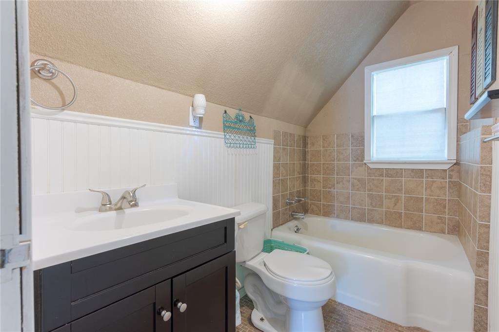 221 Memory Lane Property Photo 14