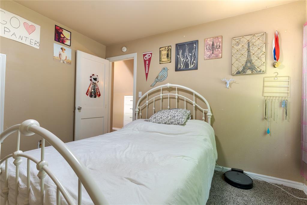 221 Memory Lane Property Photo 15