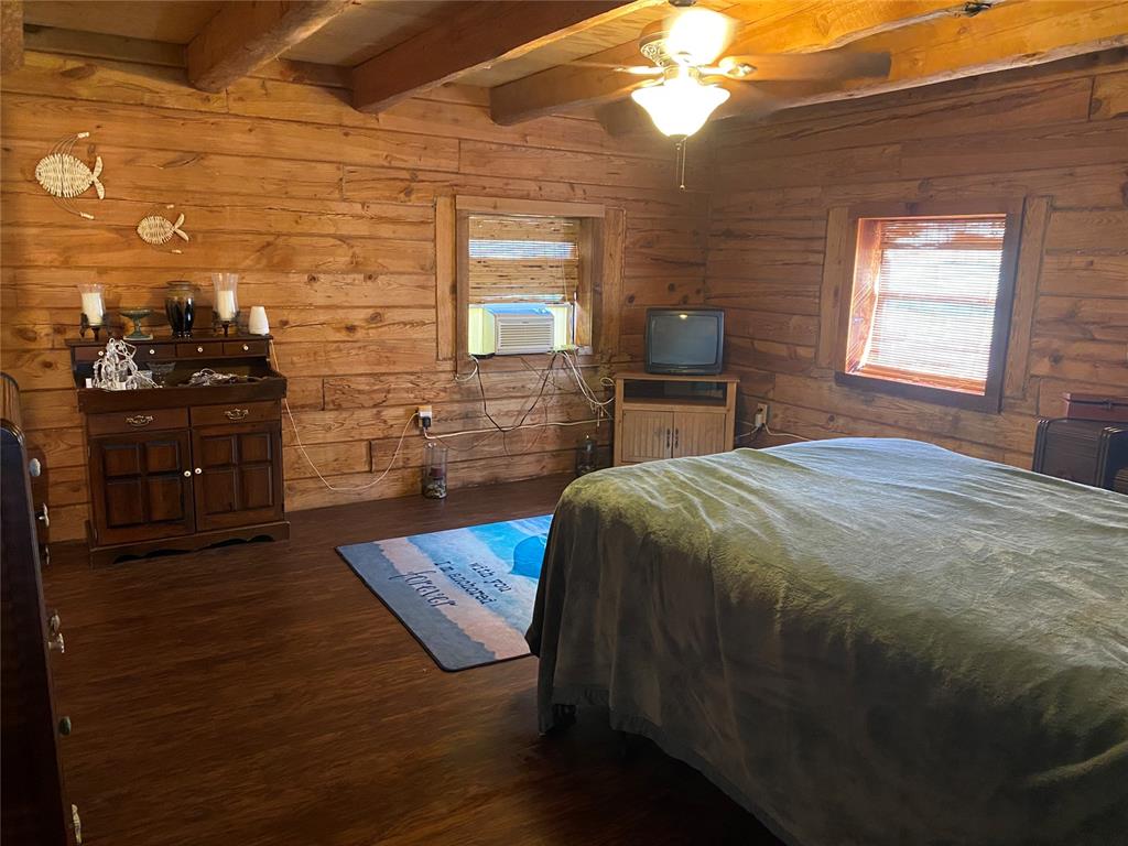 21308 E 989 Road Property Photo 3
