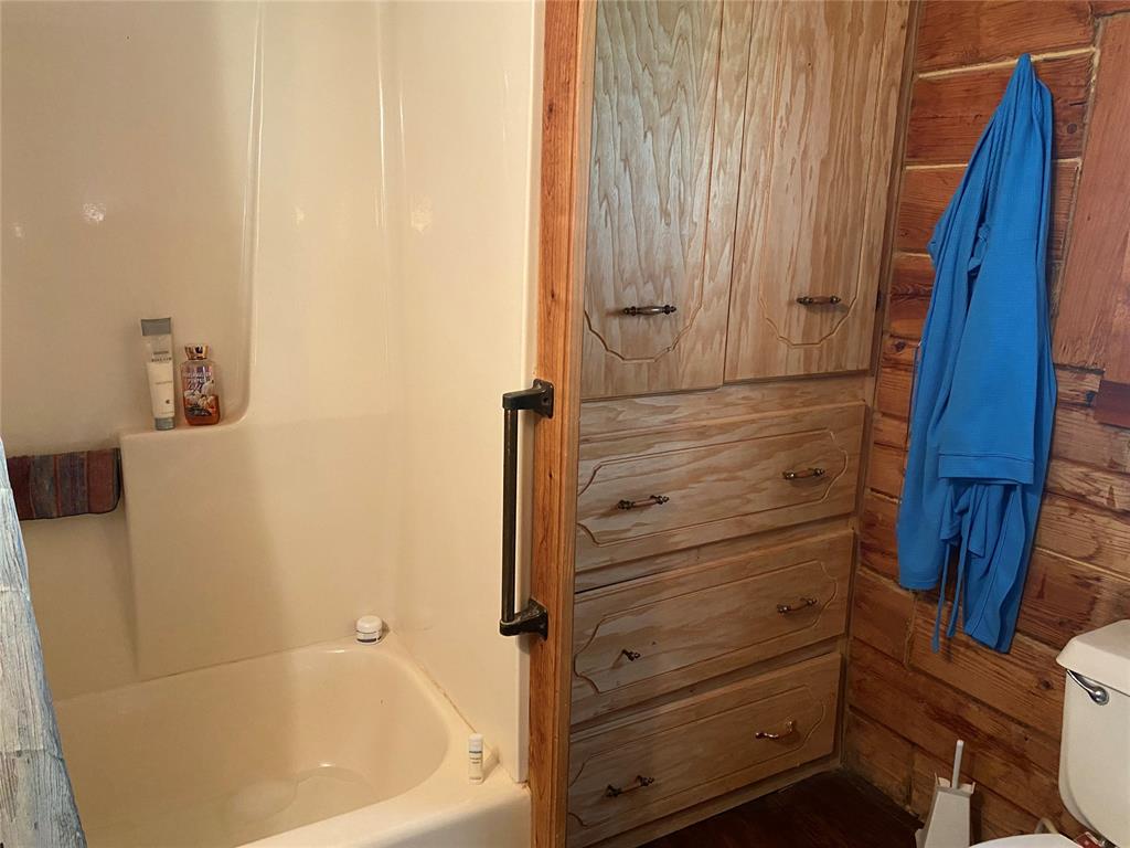 21308 E 989 Road Property Photo 5