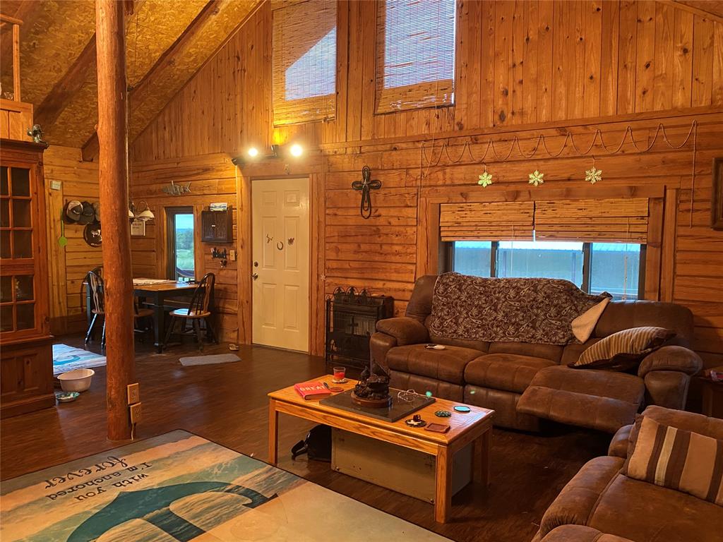 21308 E 989 Road Property Photo 18