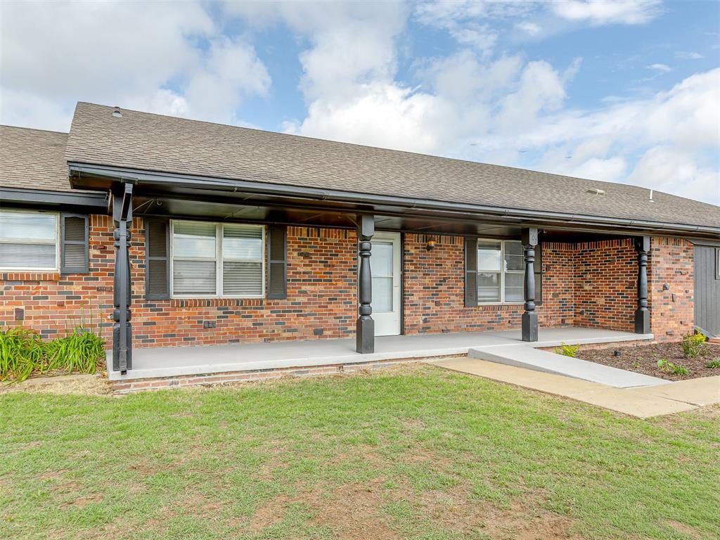 202 Walter Way Property Photo 2