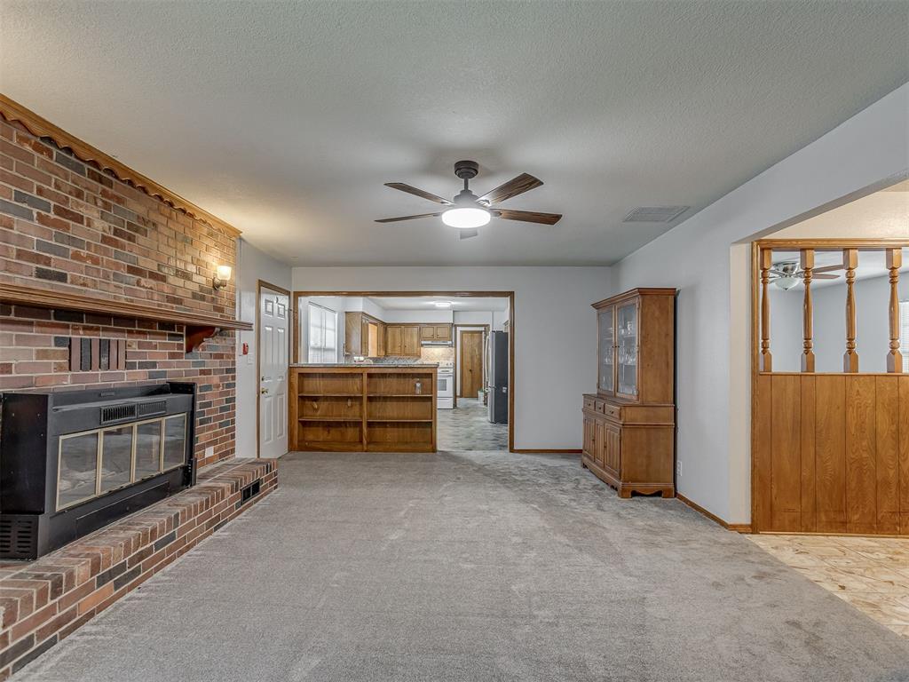 202 Walter Way Property Photo 6