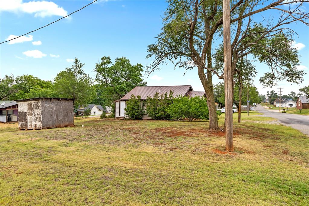 435 N Hunt Avenue Property Photo 3