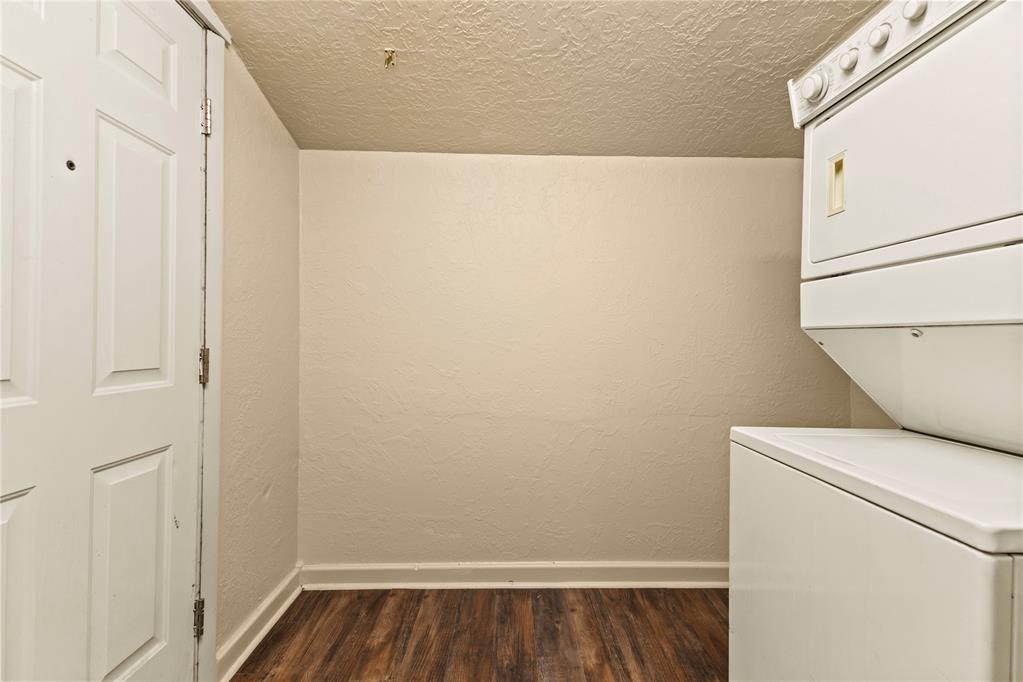 435 N Hunt Avenue Property Photo 17