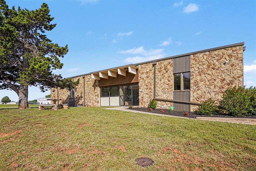 200 Sigma Place Property Photo 1