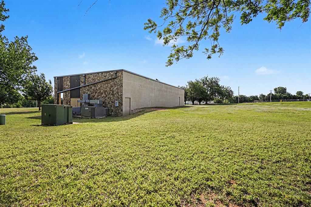 200 Sigma Place Property Photo 35