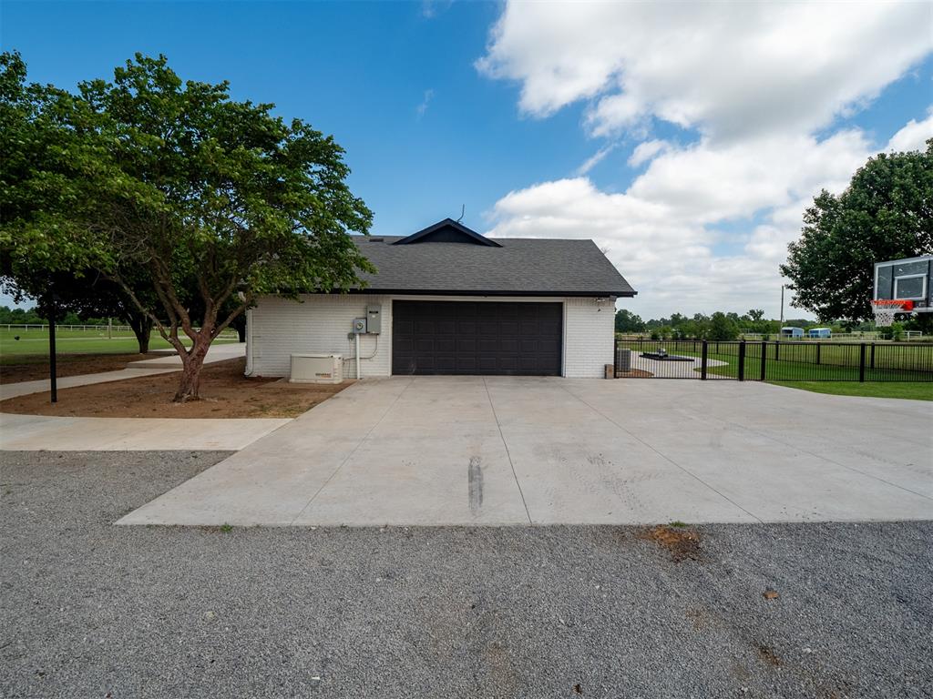 7841 Highway 177 Property Photo 12