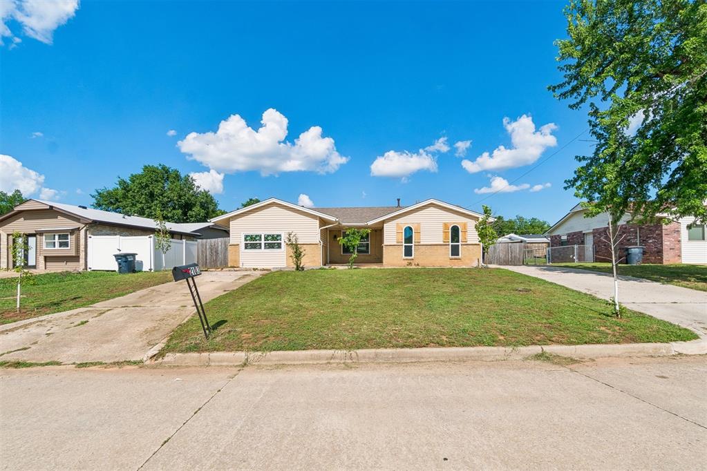 2103 N Tucker Avenue Property Photo 1