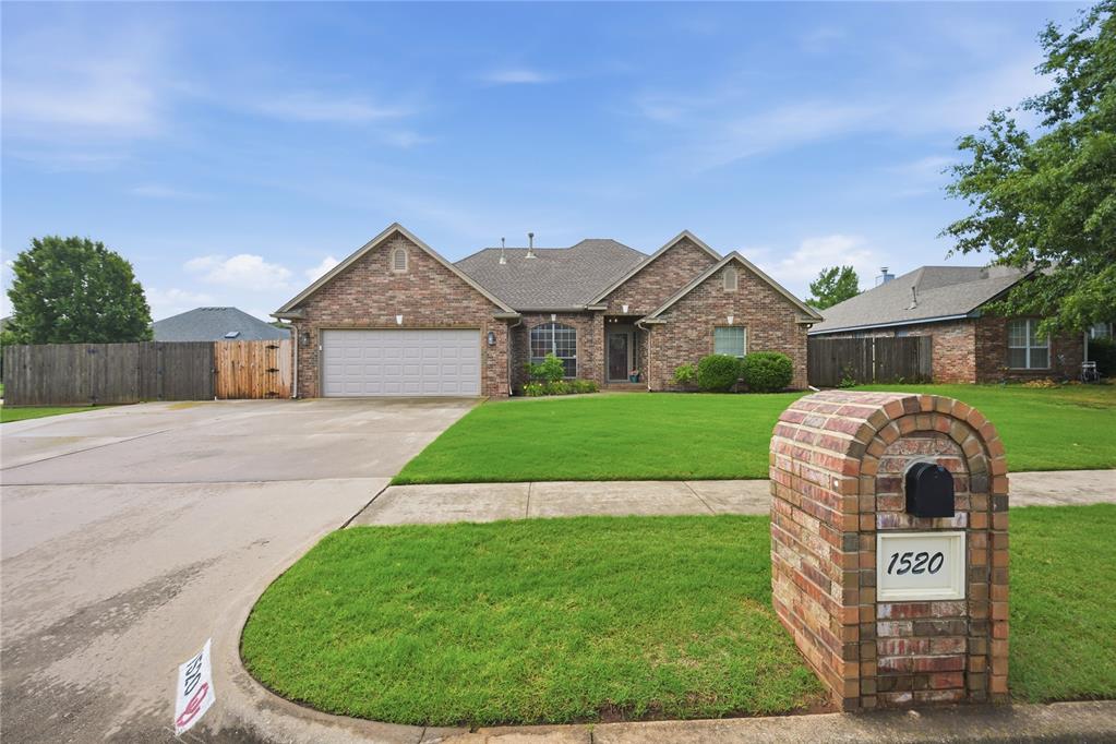1520 W Diamond Way Property Photo 1