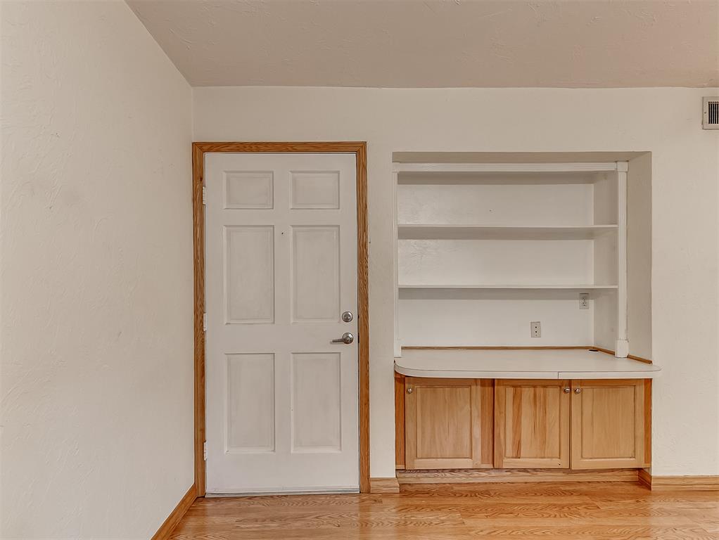 800 Cardinal Creek Boulevard C Property Photo 6