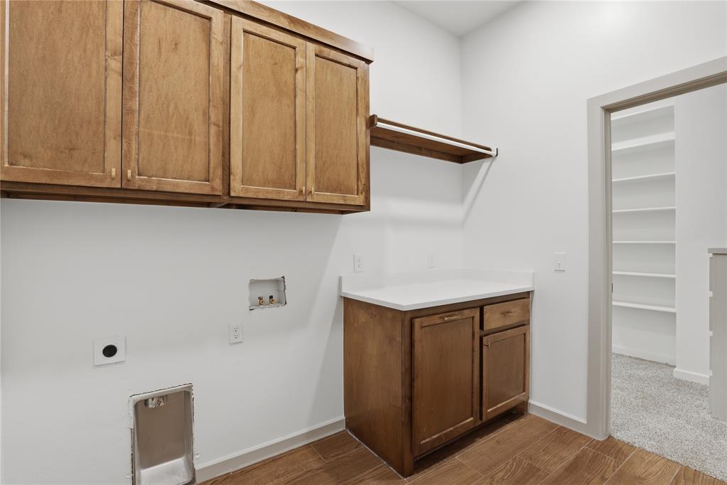 1240 Twin Oaks Dr Property Photo 19
