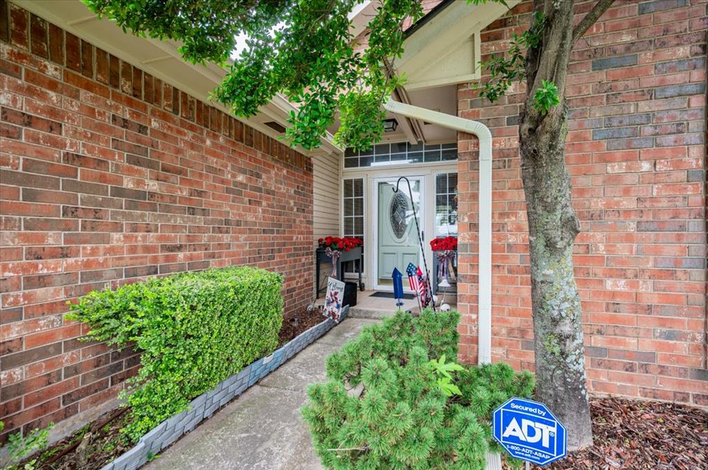 2912 Astor Drive Property Photo 11