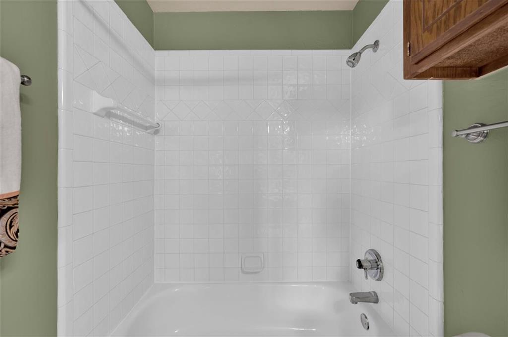 2912 Astor Drive Property Photo 33
