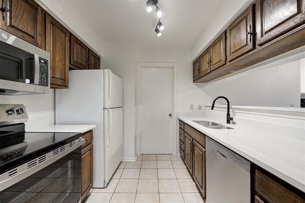 14417 N Pennsylvania Avenue 17c Property Photo 14