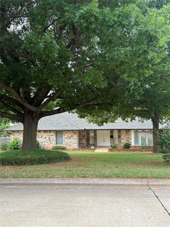 1746 W David Drive Property Photo 1