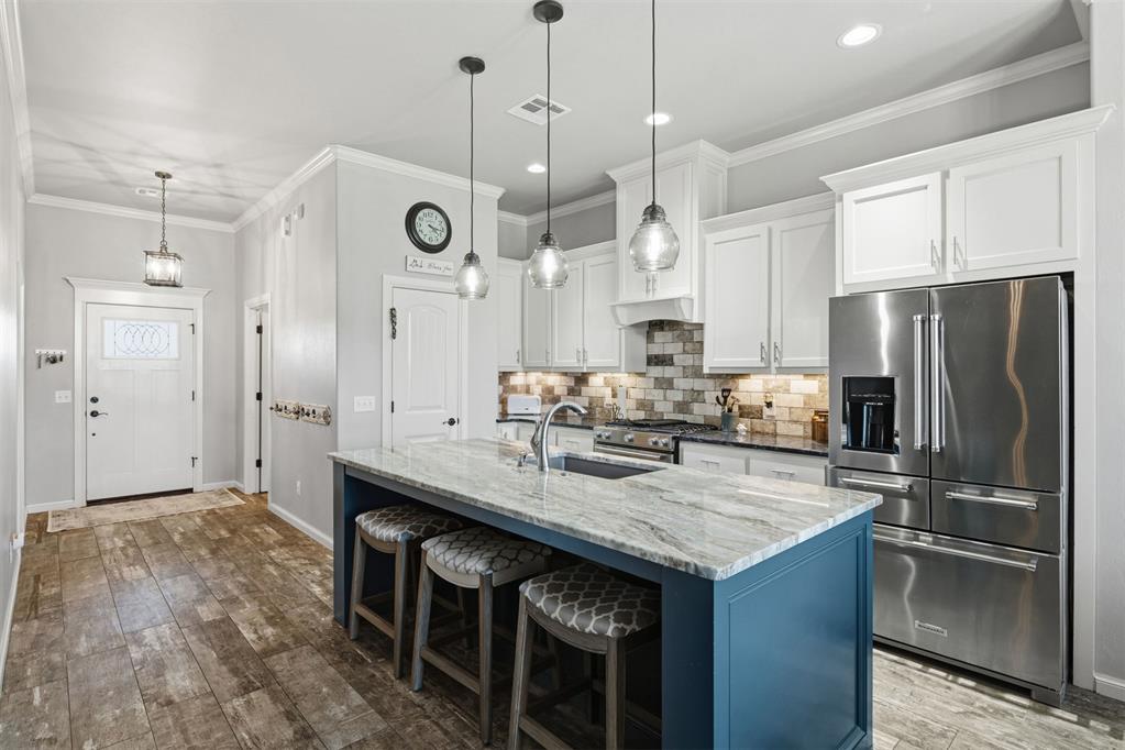 7188 Legacy Pointe Circle Property Photo 4