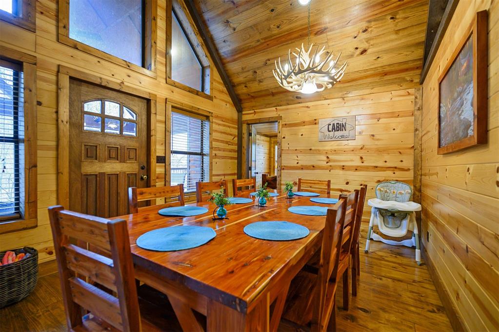 528 Timber Creek Trail Property Photo 3