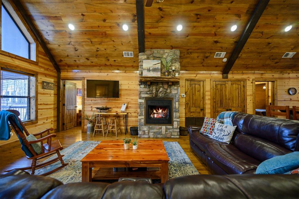 528 Timber Creek Trail Property Photo 5