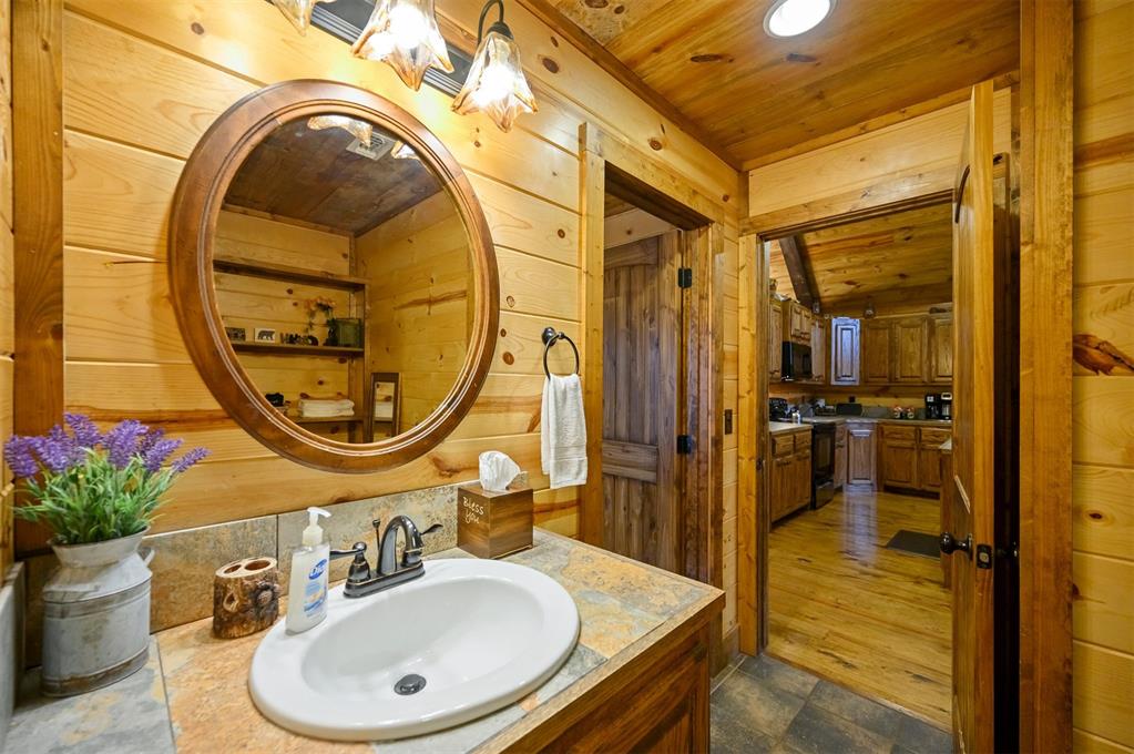 528 Timber Creek Trail Property Photo 9