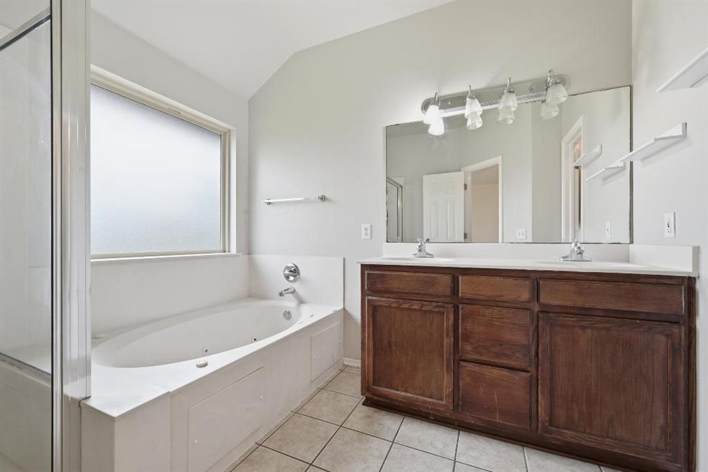 447 Oregon Trail Property Photo 14