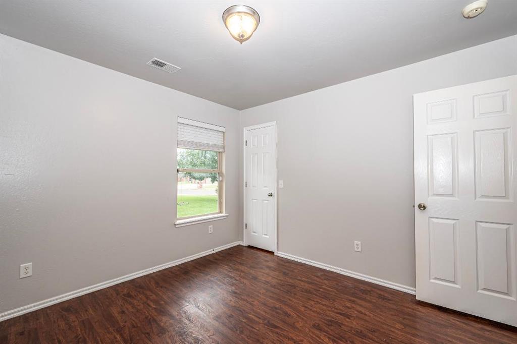 447 Oregon Trail Property Photo 18