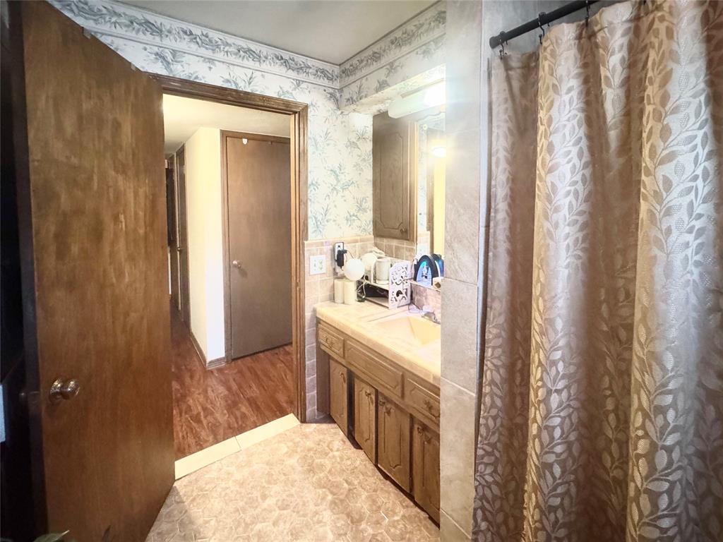 6312 N Grand Boulevard Property Photo 19