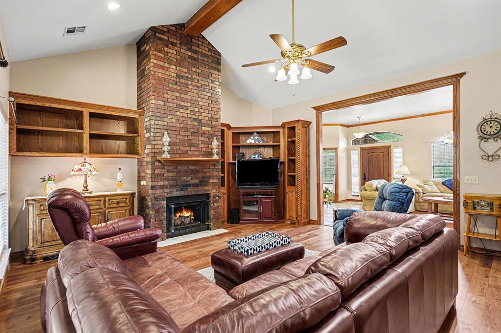 1401 Townsend Glen Property Photo 11