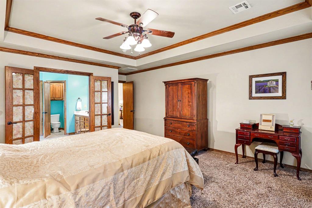 1401 Townsend Glen Property Photo 33