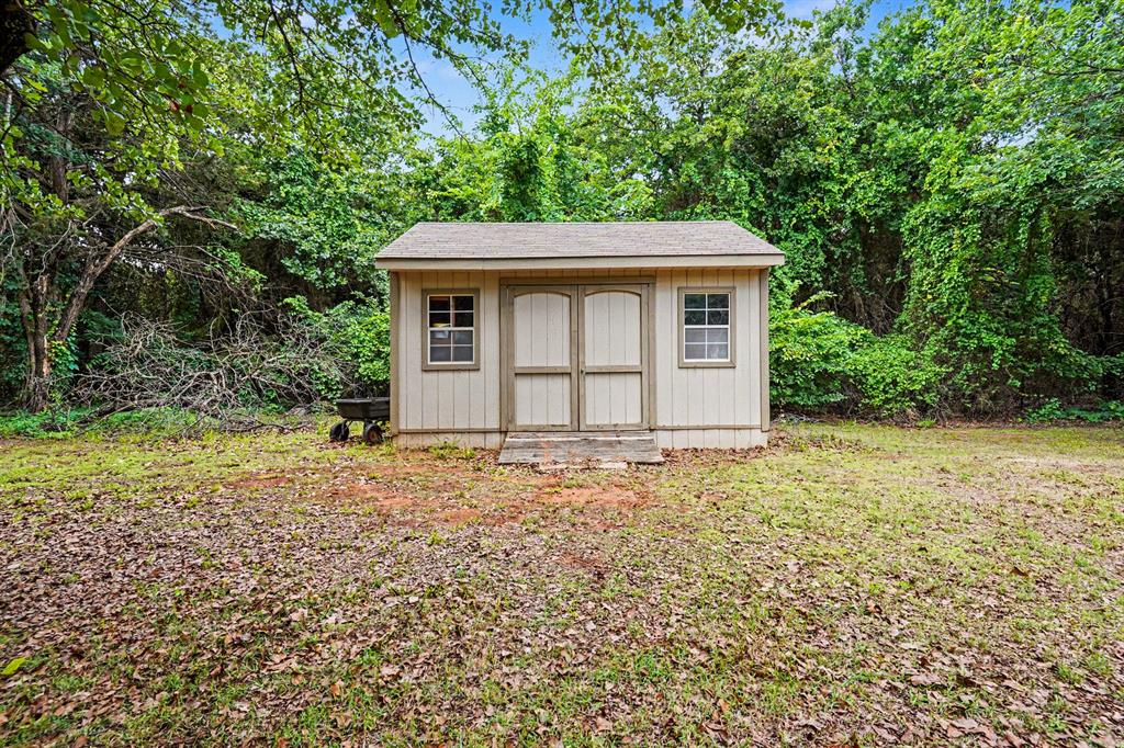 1401 Townsend Glen Property Photo 43